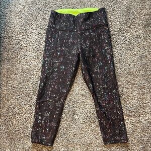 Athleta Black City Lights Capri Leggings
